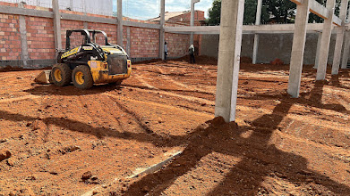 Galpão pré-moldado industrial executado pela Zarvex Engenharia