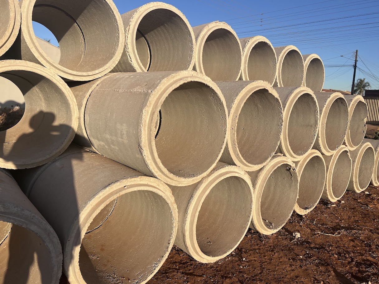 Tubos de concreto para drenagem de obra industrial